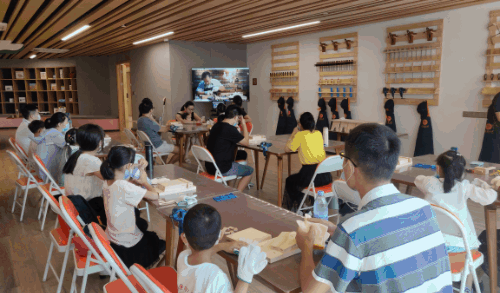 小公筷彰显大文明，社区服务急需创新意识