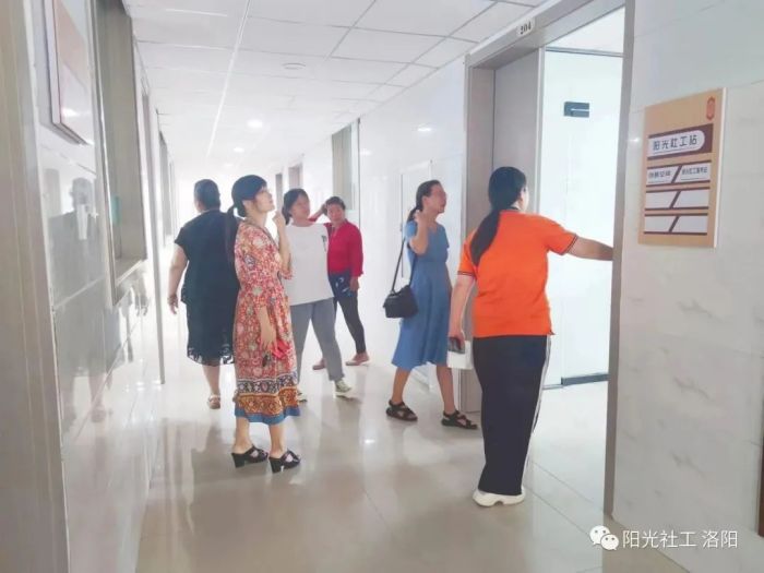 【定鼎门街道社工站】千站暖万家 美好社区行动(图3)
