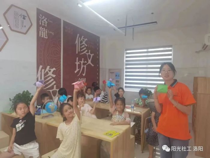 【定鼎门街道社工站】千站暖万家“相约绘本，启悦童心”儿童关爱活动(图2)
