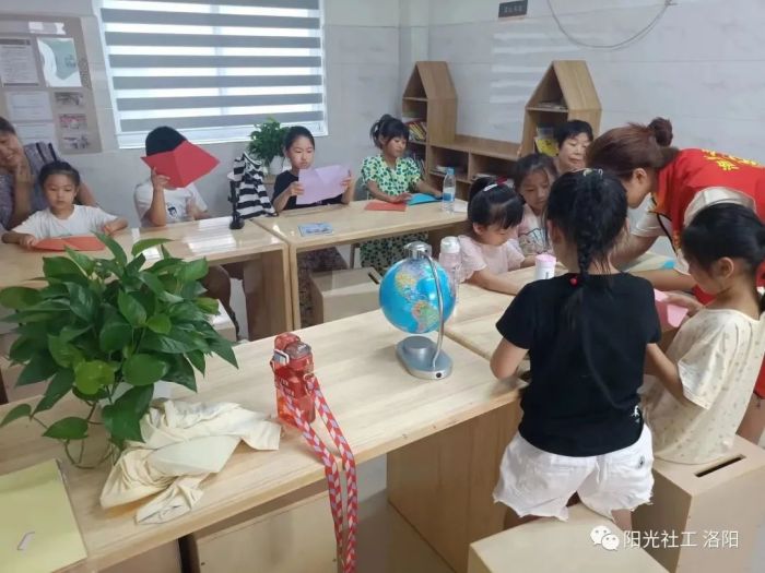 【定鼎门街道社工站】千站暖万家“相约绘本，启悦童心”儿童关爱活动(图3)
