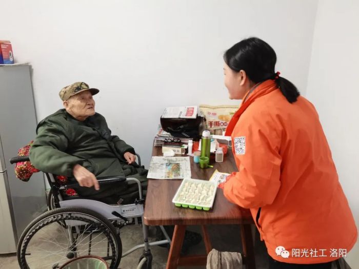 【定鼎门街道社工站】“冬至暖阳 饺暖人间”主题活动(图2)