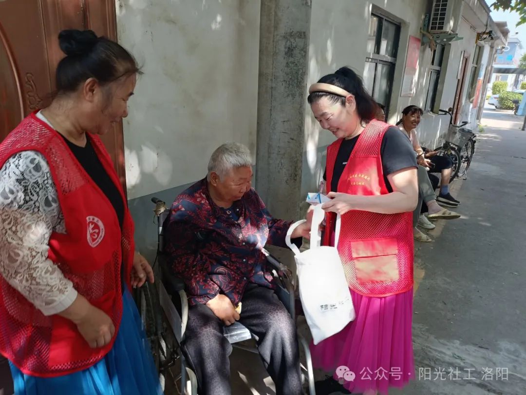 定鼎门社工站“一个观众的剧场”第一期(图2)